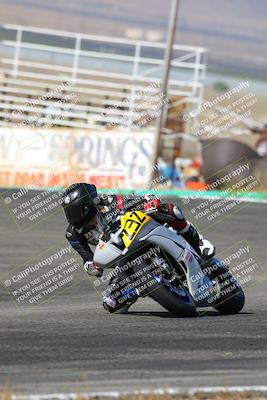 media/Jun-04-2022-WERA (Sat) [[b852bbbd55]]/Practice Races/3-600cc novices/